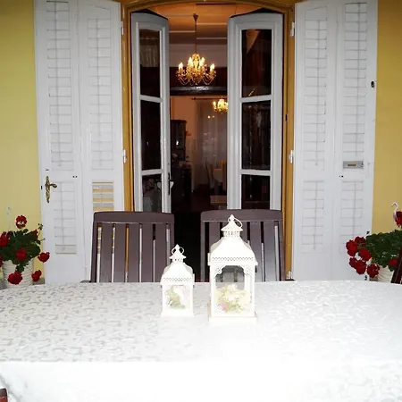 Bor-furdo Apartmanhaz 빌라 *