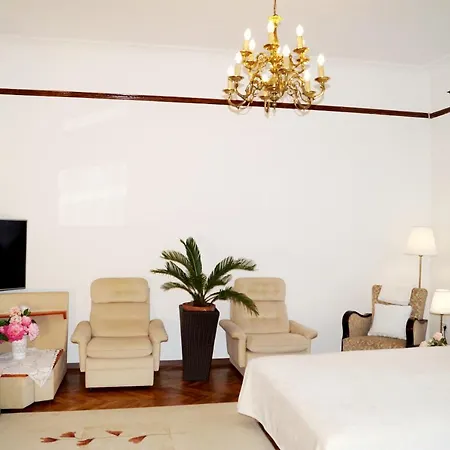 Bor-furdo Apartmanhaz 빌라 에게르